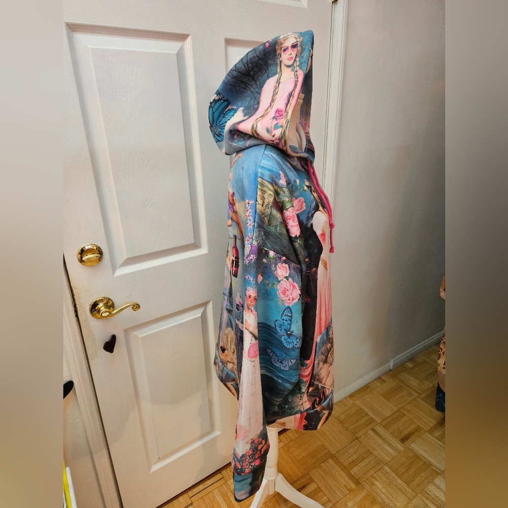 RARE Sugar Thrillz Dolls Kill Once Upon A Dime Oversized Fairy Printed Hoodie M - Picture 4 of 9